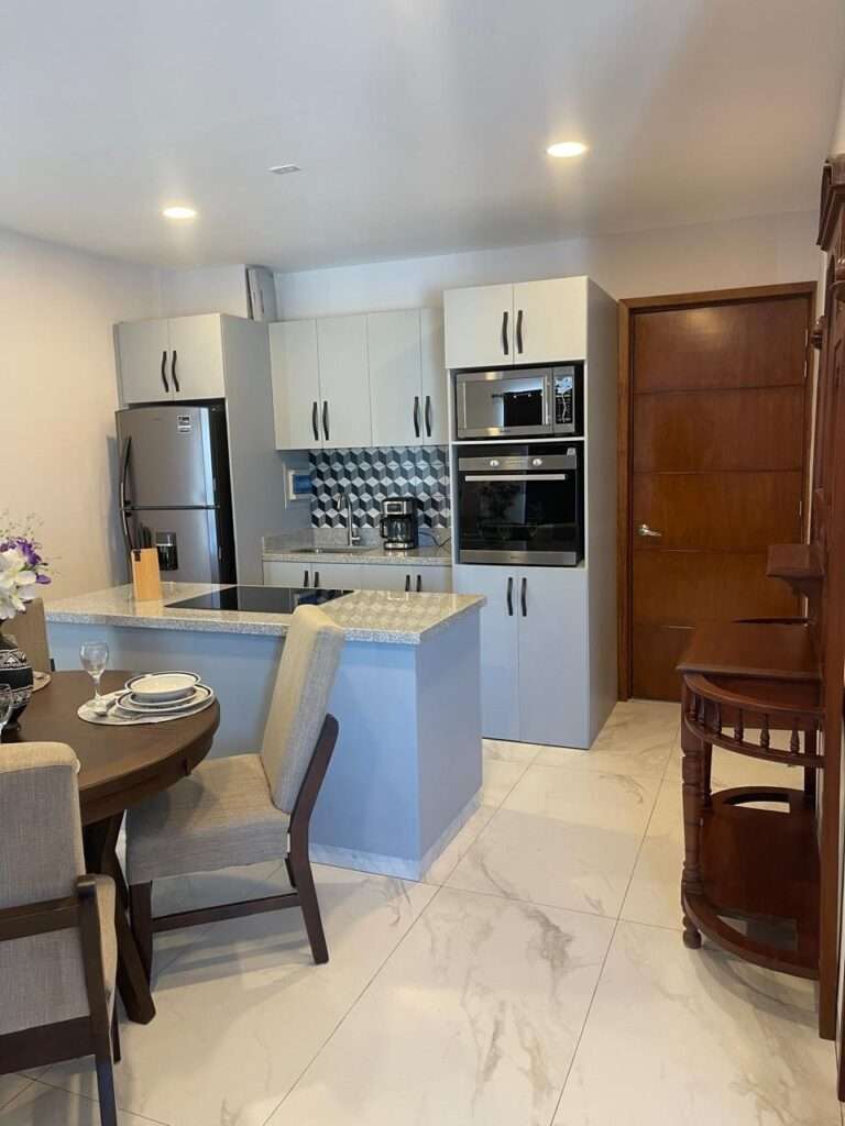 Los Cabos Morgan Residences Modern 1-Bedroom Condo with Luxury Amenities, Minutes from Downtown!Welcome to this stylish, fully furnished 1-bedroom condo featuring an open floor plan designed for comfort and convenience. Located just a 12-minute walk from downtown, this condo offers the perfect balance of vibrant city living and luxury amenities.Property Highlights: • 1 Bedroom / 1 Bathroom with a spacious, open-concept layout • Two Rooftop Pools for relaxation and socializing with stunning city – 1921 Calle 8 De Octubre, Cabo San Lucas, BS