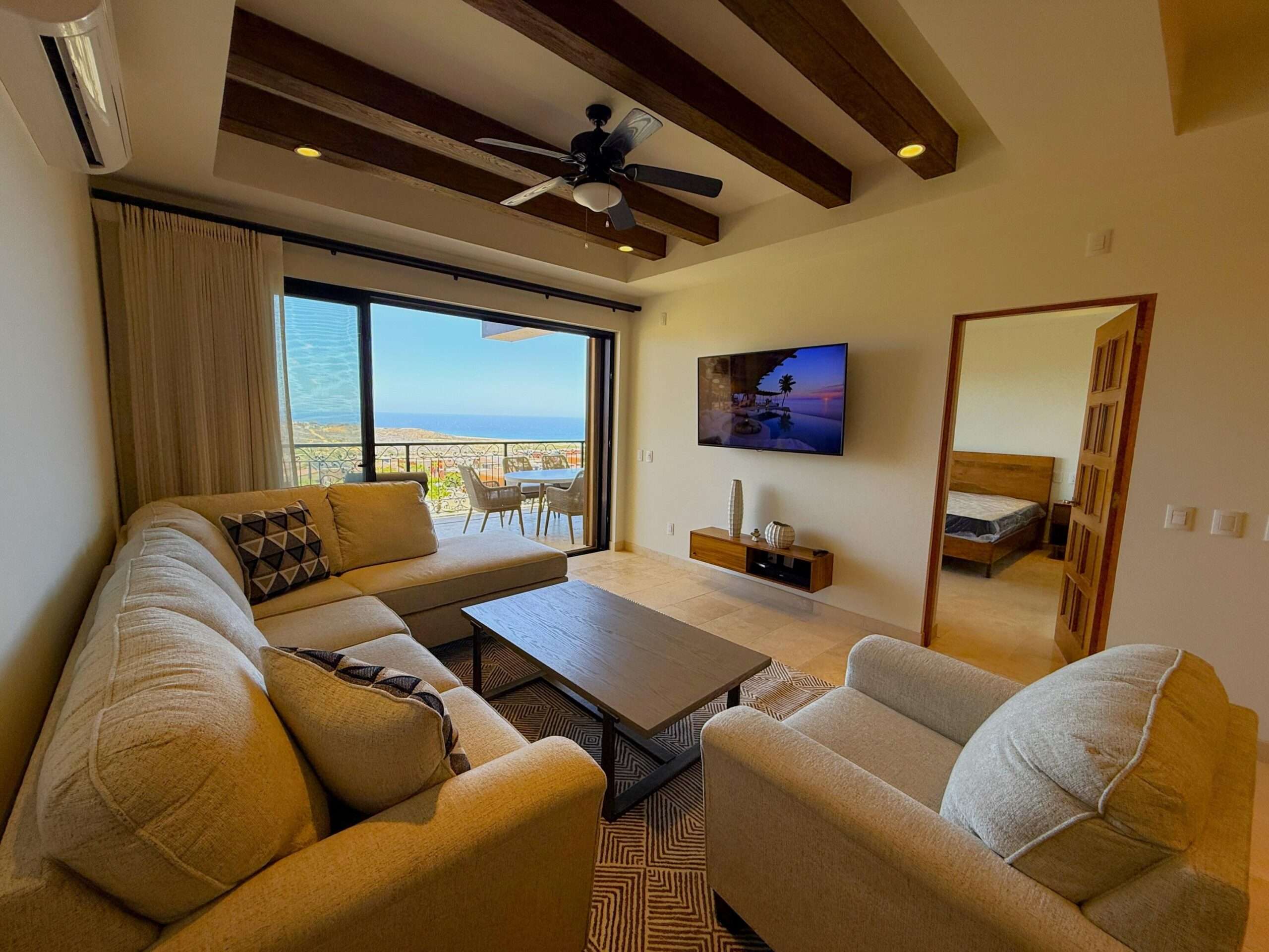 2 BED THIRD FLOOR, Pacific, BS