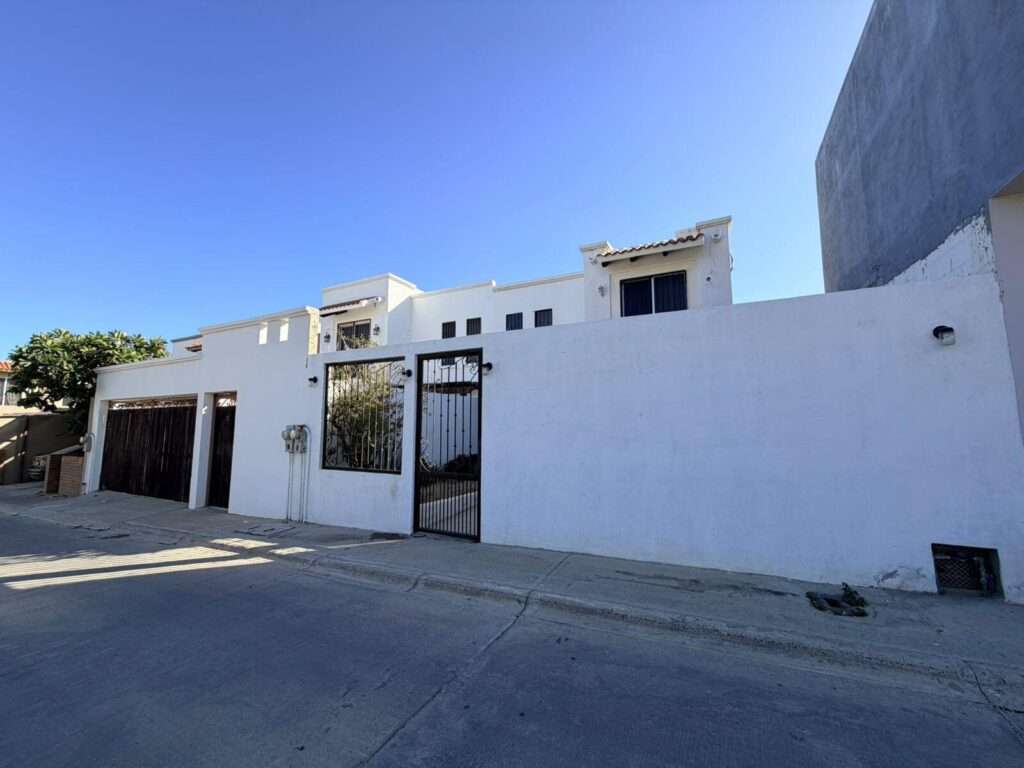 Los Cabos El Tule-Inland:General Pre-construction residence in Rancho Los Tules, Los Cabos. Features 4 bedrooms, each with a full bathroom and walk-in closet, offering privacy and comfort. Enjoy ocean – #28 Chimalpa, San Jose del Cabo, BS
