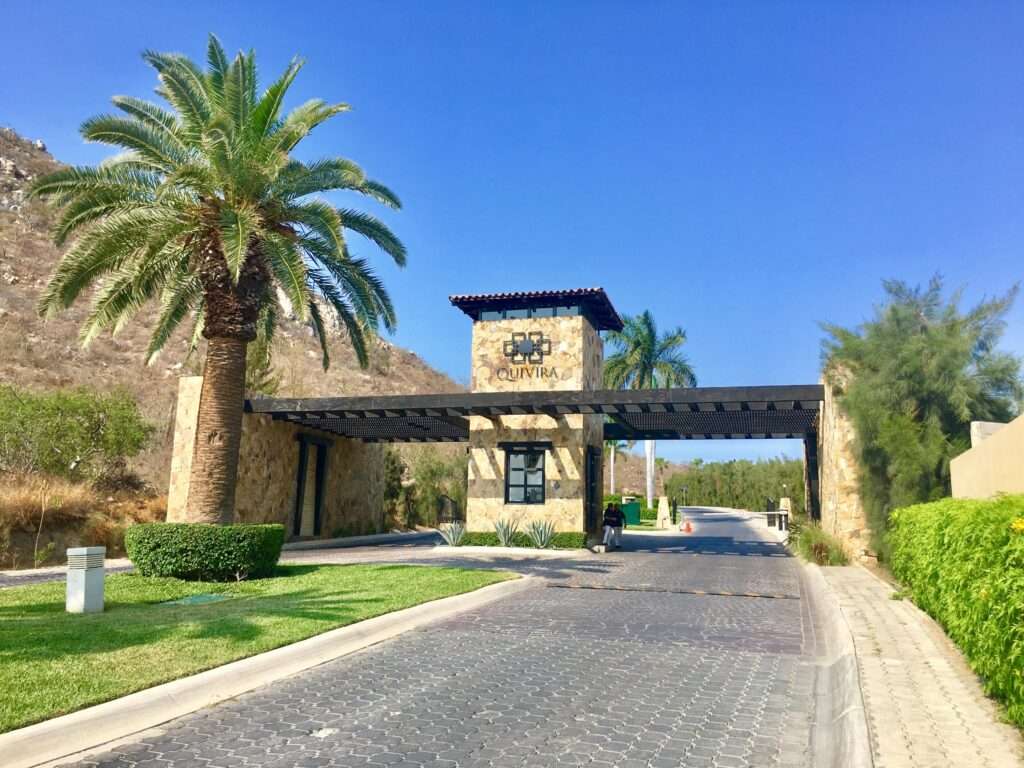 Los Cabos Mavila New 2 bed, 2 bath contemporary style Luxury Condo conveniently located on the second floor of Tower #1. Enjoys a spacious private terrace w Sunset/Ocean and soon golf course – 2nd floor, Pacific, BS