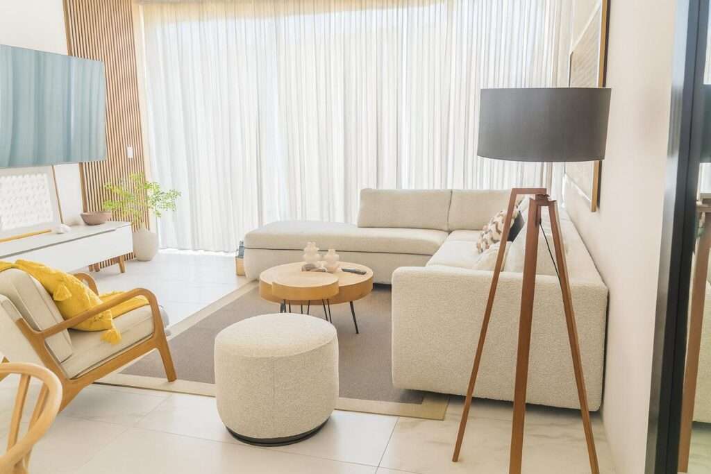 Los Cabos Marea Los Cabos Located within the sought‑after Marea Los Cabos community, this stylish 2‑bed, 2‑bath condo offers modern living with a generous 35 m² private terrace that expands your indoor‑outdoor lifestyle. The building features elevator and secure access, a rooftop jacuzzi with sweeping – 8 Ave. Del Pescador, Cabo San Lucas, BS