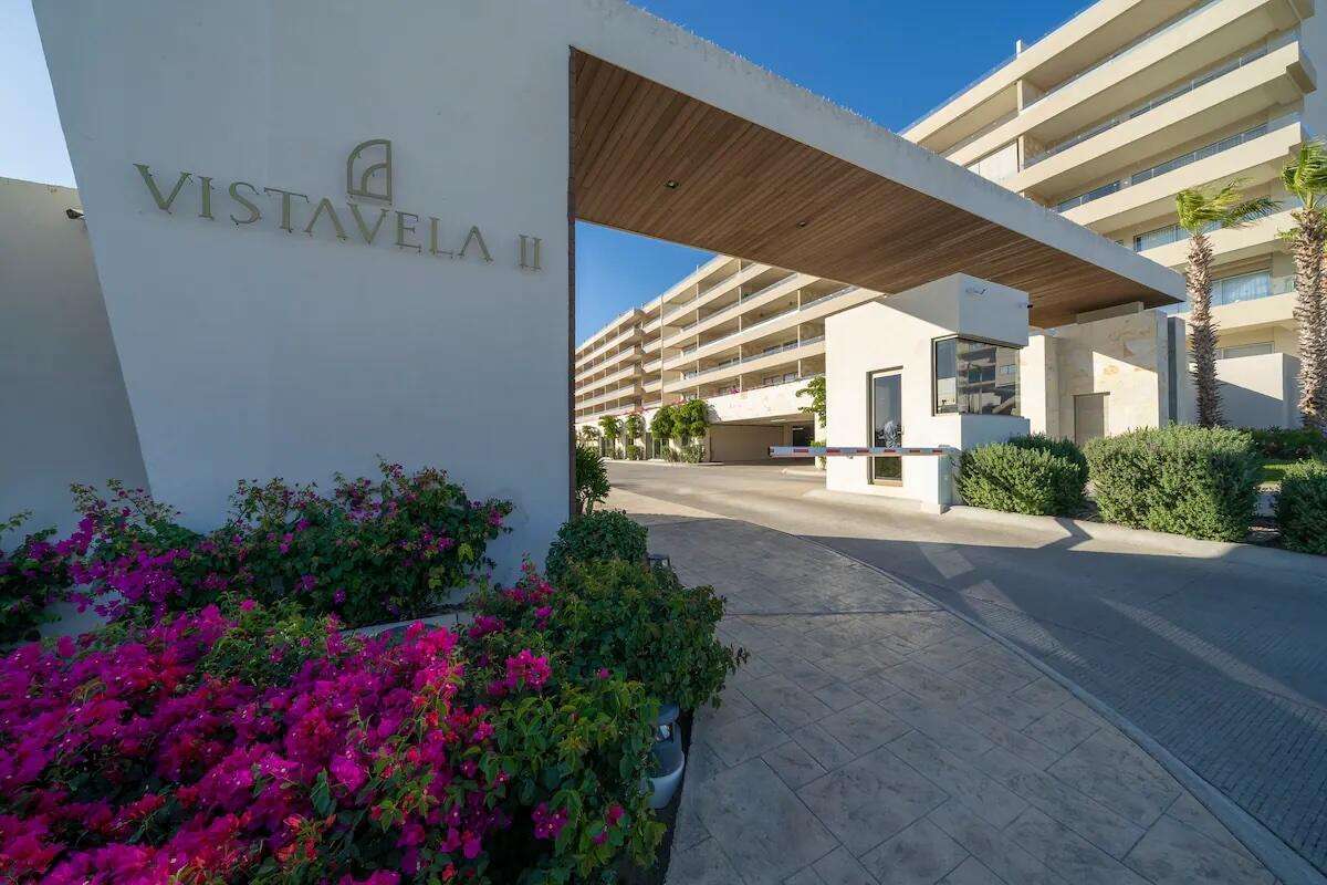 Los Cabos Vista Vella Ii Discover luxury in this stunning PentGarden at Vista Velas II, Cabo San Lucas. This modern apartment offers a perfect blend of elegance and comfort, featuring 2 spacious bedrooms, including a master suite with garden access, a gourmet kitchen, and open living spaces filled with natural light. Enjoy your private garden oasis, ideal for relaxing or entertaining. Residents benefit from top-tier amenities like an infinity pool, fully equipped gym, and 24-hour security. Located minutes from Cabo's beaches, world-class dining, and iconic landmarks, this PentGarden is more than just a property; it's a lifestyle. Don't miss the opportunity to live in one of the most exclusive communities in Cabo San Lucas! This condo has great re for sale
