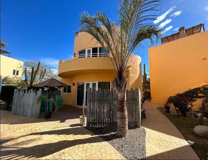 Los Cabos Cerritos Experience luxury and privacy in exclusive Cerritos Beach. Casa Xolo, a stunning studio condominium in Puesta del Sol, offers spectacular panoramic for sale