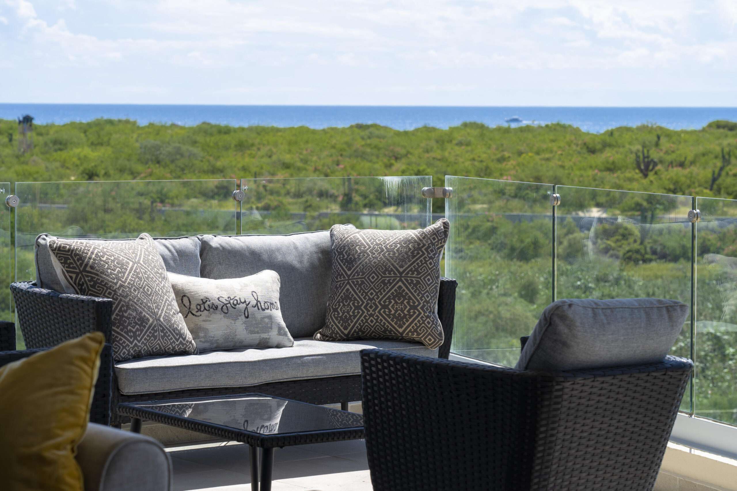 Los Cabos Camino Viejo Condominiums Nestled in the heart of the Cabo Corridor, Camino Viejo offers a stunning modern condominium just steps away from Medano Beach. This spacious two-bedroom, two bath unit features over 1,500 sq.ft of living space, high ceilings and a wrap-around balcony for breathtaking ocean for sale