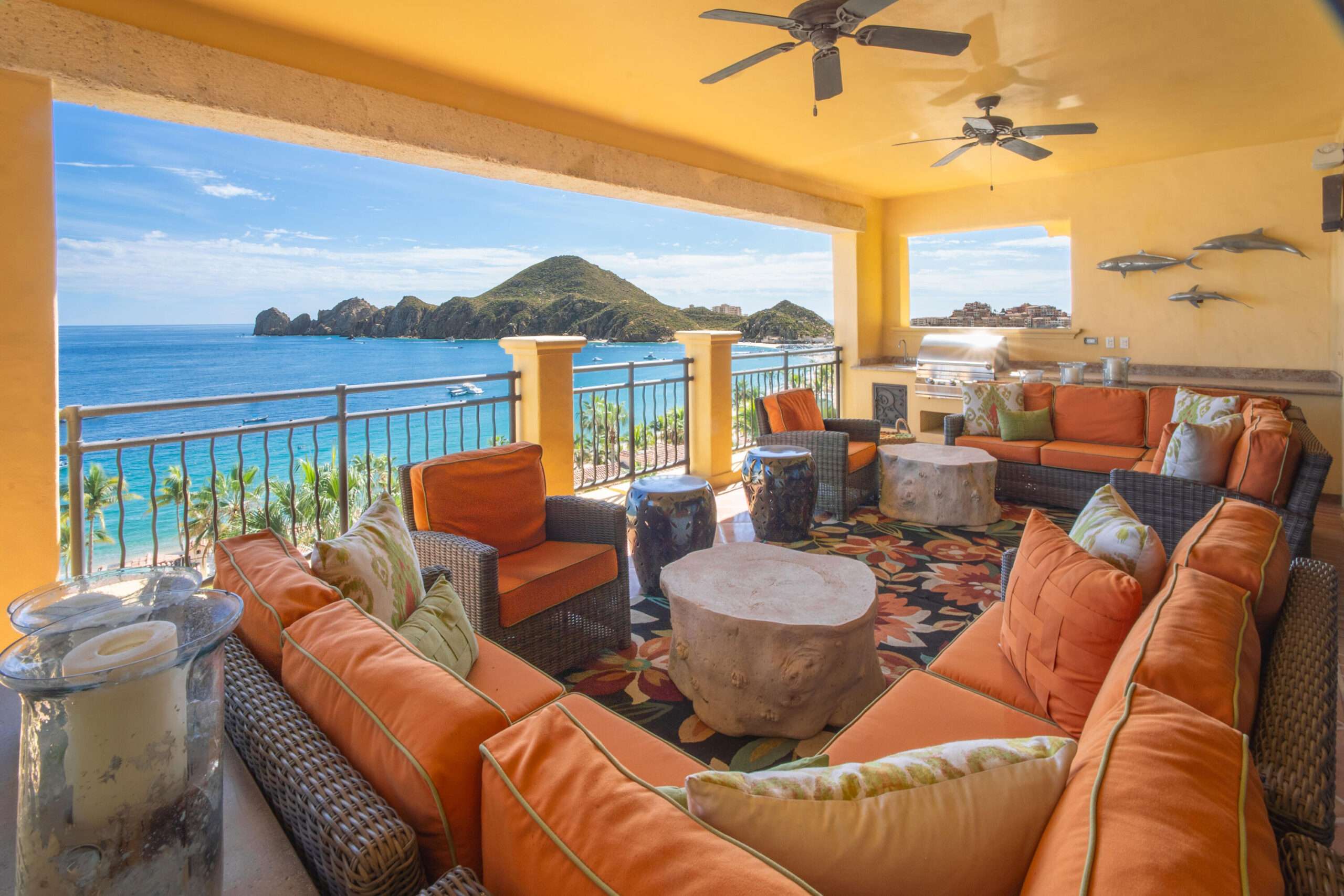 Los Cabos Hacienda Csl Discover the perfect blend of comfort and style in this Junior Penthouse, featuring 4 spacious bedrooms with stunning for sale
