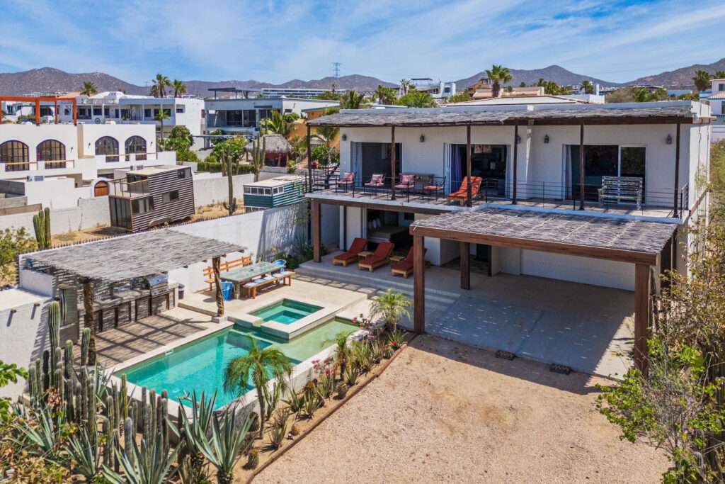 Los Cabos Cabo Bello Casa Blue Fin is a rare DUPLEX investment opportunity in the desirable oceanside community of Cabo Bello. This versatile 4-bedroom, 4-bathroom home offers incredible potential for rental income, full-time or multi-generational living, or both. Each level features 2-bedrooms and 2-bathrooms with private entrances in front and back, making it ideal for generating revenue while maintaining personal privacy or hosting extended family and guests.Enjoy beautiful – Lte 5 Mz A Calle de acceso, El Tezal, Cabo Corridor, BS
