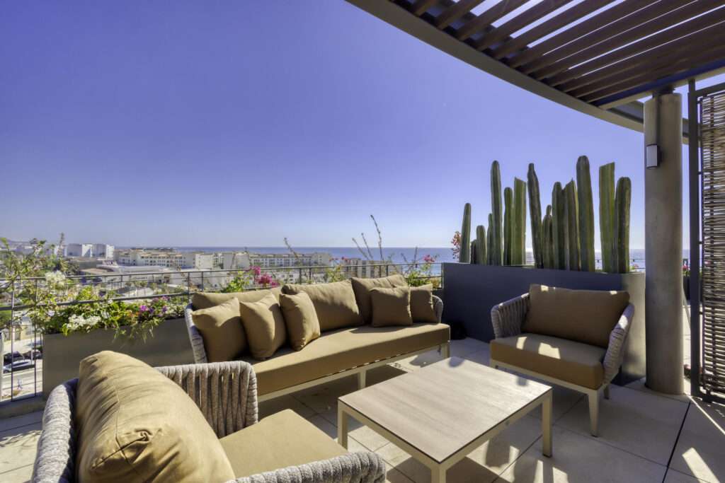 Los Cabos Punto Nima Experience luxury coastal living in this stunning, turnkey two-bedroom, two-bathroom penthouse, ideally situated in the heart of San José del Cabo. This contemporary residence combines elegant design with comfort and convenience, offering a perfect retreat for those seeking a refined lifestyle in one of Baja California's most vibrant destinations.The spacious open-concept layout is filled with natural light and features high-end finishes throughout. The highlight of this home is the private rooftop terrace—your own exclusive oasis with panoramic – Punto Nima, San Jose del Cabo, BS