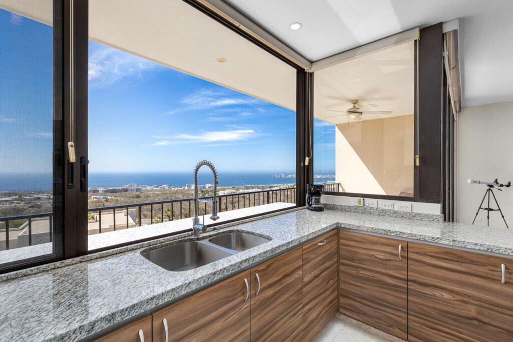 Los Cabos Solaria Penthouse with Private Rooftop & Iconic Arch – Solaria Penthouse, Cabo Corridor, BS