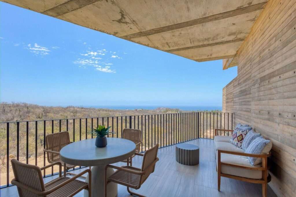 Los Cabos Or Cabo Boutique Residences OR Cabo - Fully furnished (negoitable under seperate invoice) and turnkey. A unique one-bedroom, two-full bath condo offers great sea and Punta Ballena – Vía La Paloma, Cabo Corridor, BS