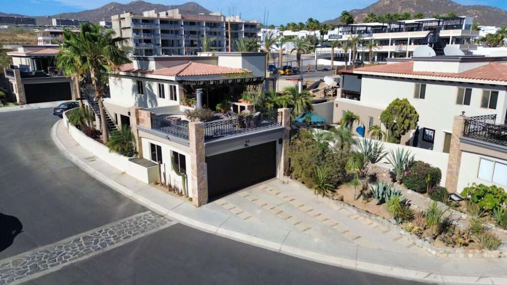 Los Cabos Toscana Residences Unique and Amazing NEW 4 Bedroom House in Toscana.95% completed, this house can be delivered on February 2026, Inlcudes all carpentry, kitchen with granite countertops, all appliances, inverter minisplits, washer and dryer, ceiling fans, 15,000lts cistern and 1 for sale