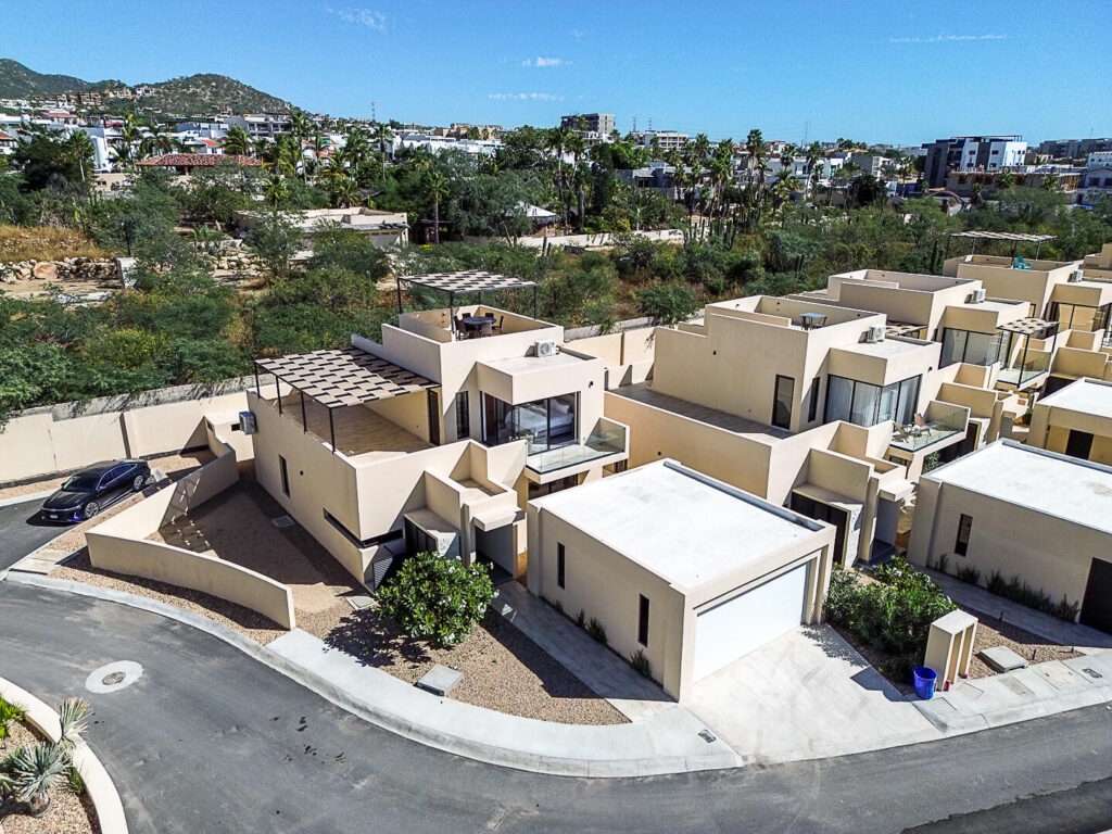 Los Cabos Vistana Located within the gated community of Vistana Estates in El Tezal, this corner residence at the end of a cul-de-sac offers added privacy with only one adjacent neighbor. The home features three bedrooms, two bathrooms, a private pool, and a spacious patio designed for indoor-outdoor living. Offered fully furnished and turnkey, the property includes a well-equipped kitchen. Ocean for sale