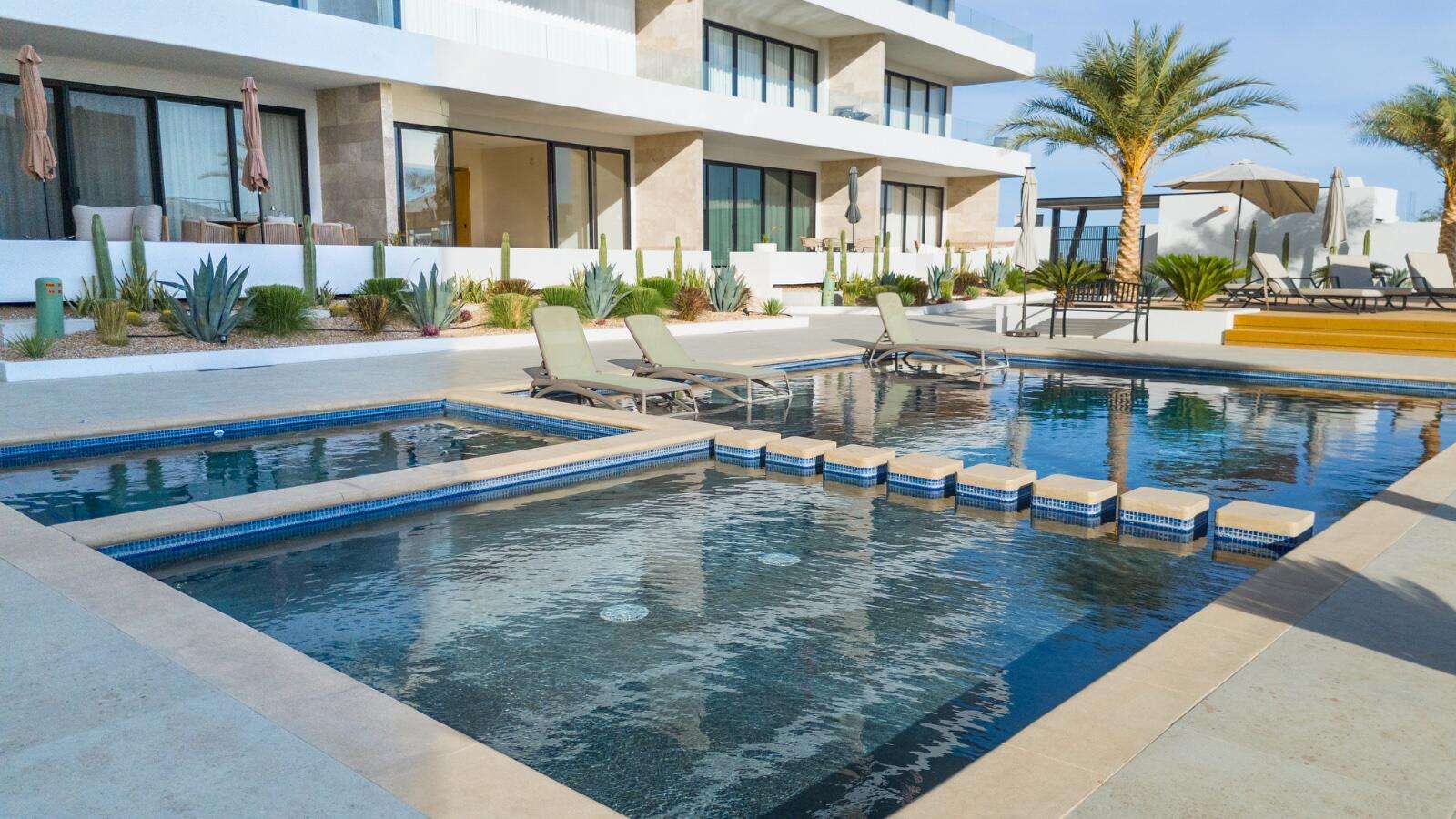 Los Cabos Vistas Del Tezal This charming 2-bedroom, 2-bathroom condo is located in the exclusive gated community of Vistas del Tezal, one of the fastest-growing and most desirable areas in Cabo San Lucas.Designed with a modern and functional layout, this property features well-distributed living spaces, high-quality finishes, kitchen with quartz countertops, air conditioning throughout, and a spacious private terrace with mountain for sale
