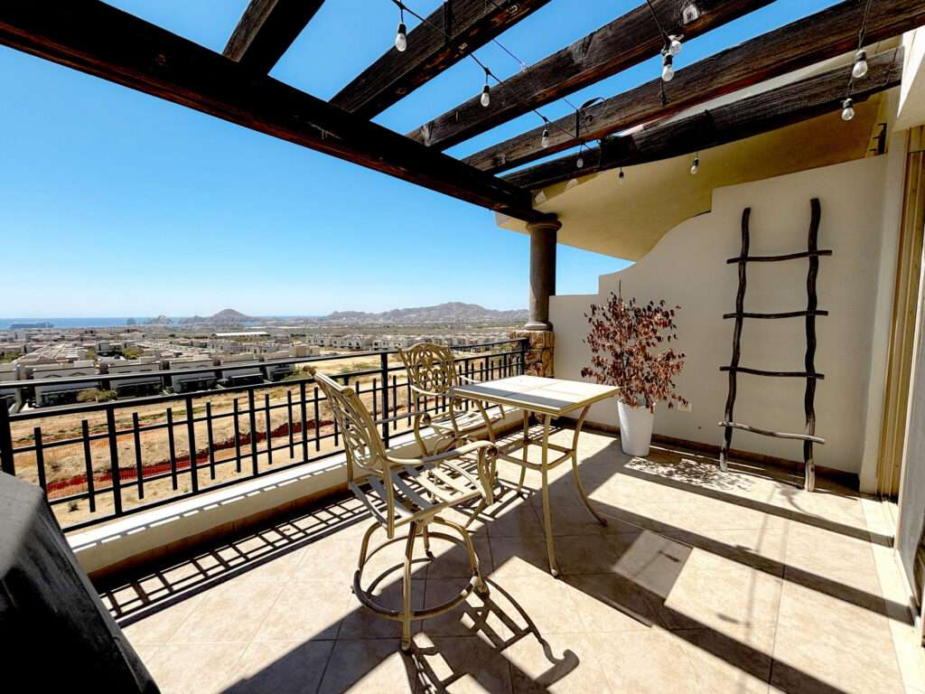 Los Cabos Cabo Del Mar Ecopark Fantastic investment opportunity in Cabo del Mar! Beautifully furnished condo featuring two spacious bedrooms and a generous TV/living room area, perfect for relaxing getaways or vacation rentals. Enjoy stunning – Condo Cabo del Mar, Cabo Corridor, Cabo Corridor, BS